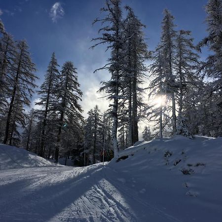 Hotel Des Alpes Rosta Екстериор снимка