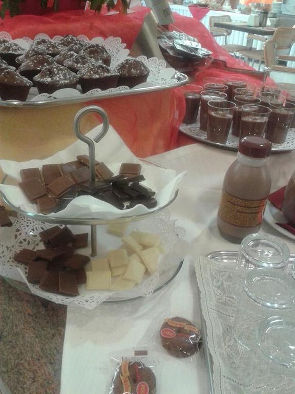 Hotel Des Alpes Rosta Екстериор снимка