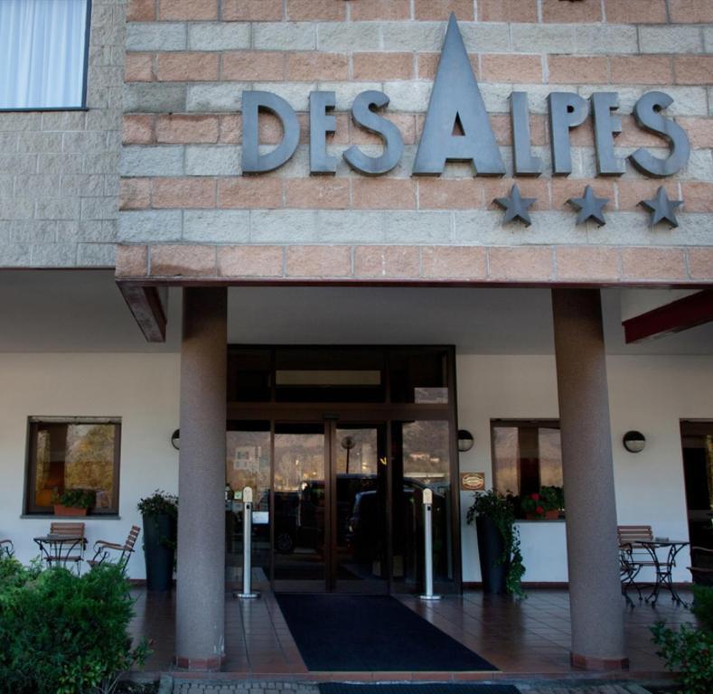 Hotel Des Alpes Rosta Екстериор снимка
