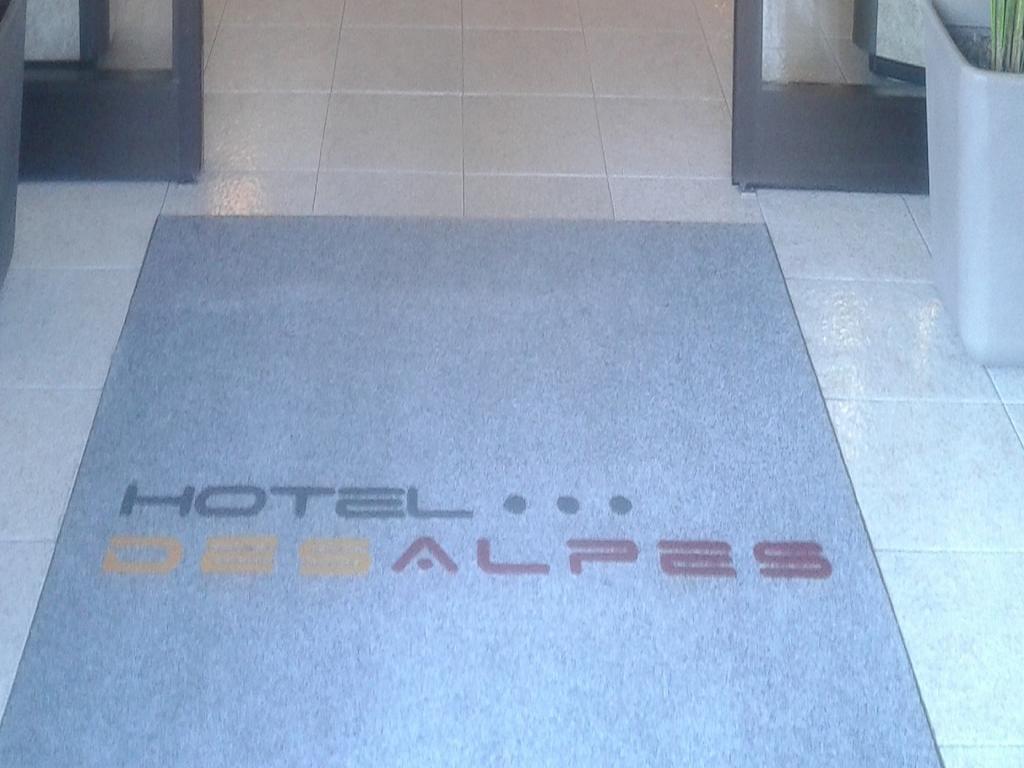 Hotel Des Alpes Rosta Екстериор снимка