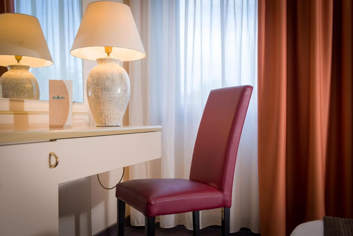 Hotel Des Alpes Rosta Екстериор снимка