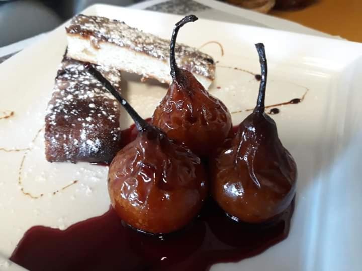 Hotel Des Alpes Rosta Екстериор снимка